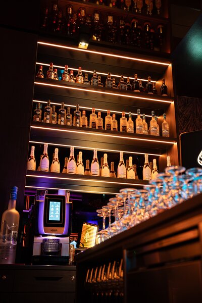 Vienna Austria Club Pangea cauta fete, castiguri mari, locatie moderna